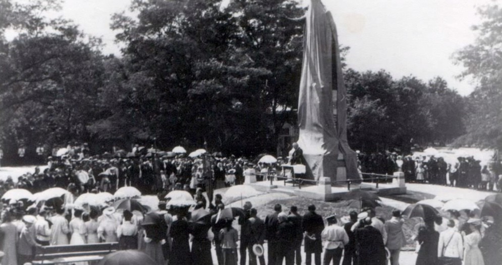 Открытие памятника Каразину 