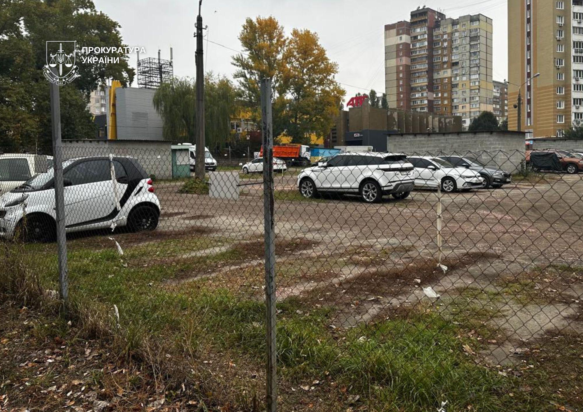 Суд обязал снести самострой в Подольском районе Суд обязал снести самострой в Подольском районе