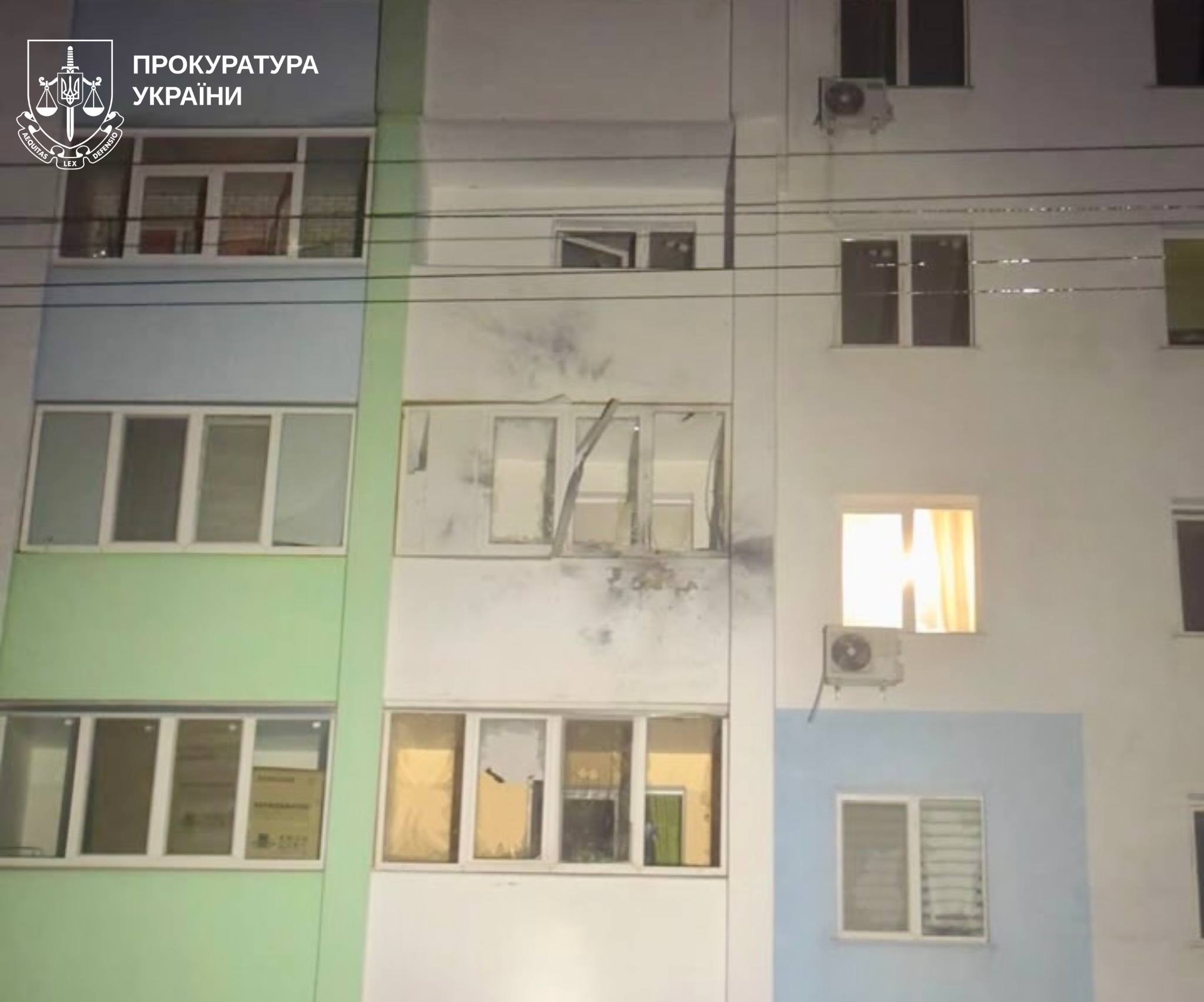 В Харькове дрон повредил многоэтажку
