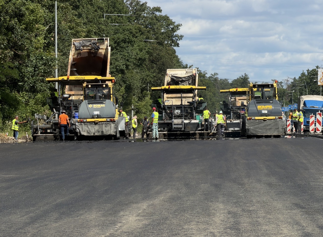 В Киеве продолжают капитально обновлять улицы с учетом принципов безбарьерности В Киеве продолжают капитально обновлять улицы с учетом принципов безбарьерности