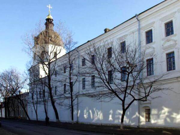 Памятники Киево-Могилянской академии хотят передать в государственную собственность