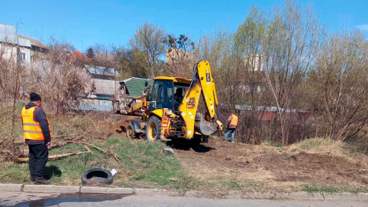 В Соломенском районе прокладывают наружные электросети для ЖК «Медовый» и «Медовый-2»