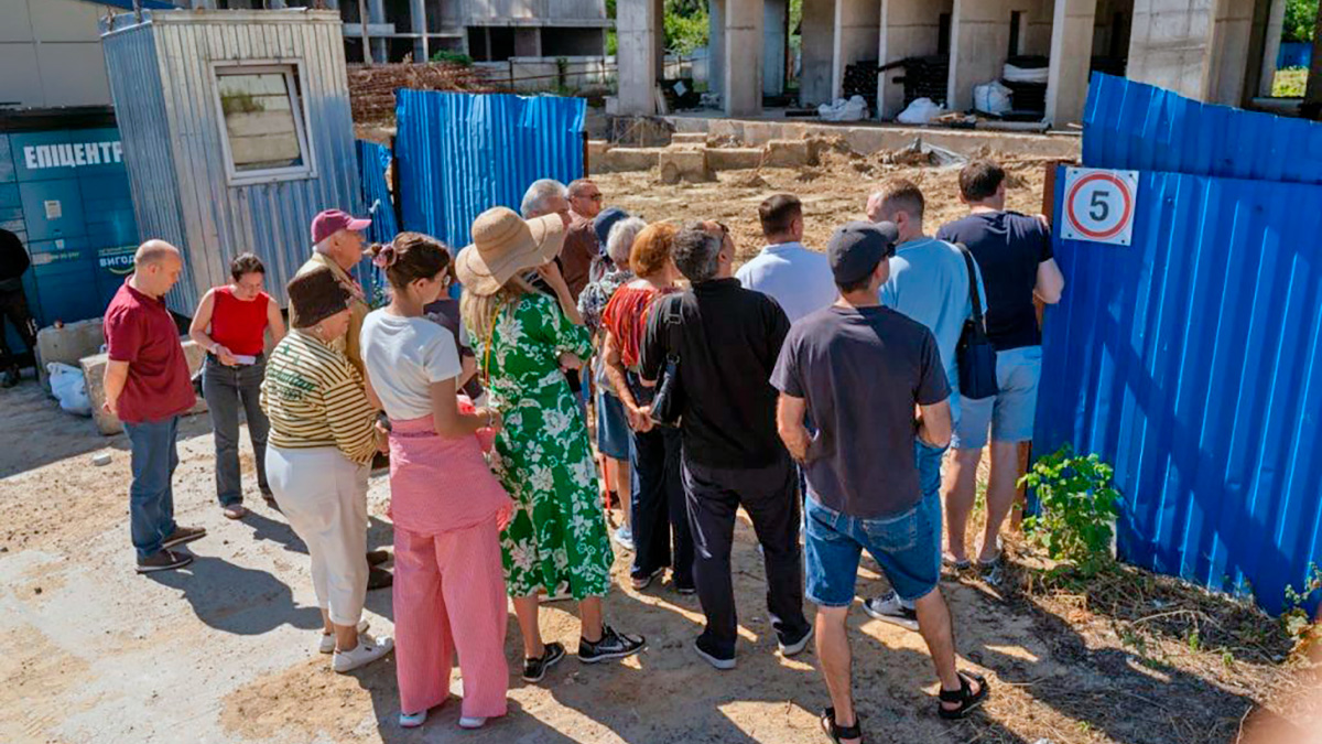 Київміськбуд провів зустріч з інвесторами ЖК «Медовий» та «Медовий-2»: що відомо про хід будівництва