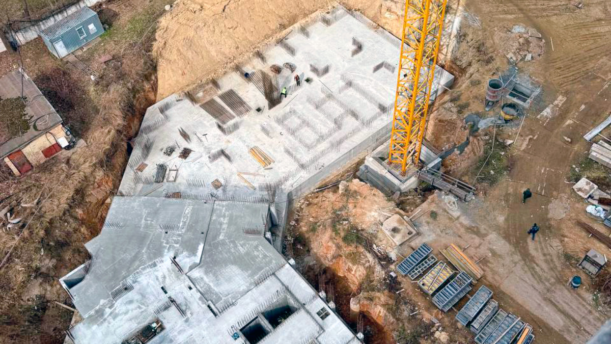 ЖК «Святобор Park Resort»: ход строительства в апреле 2026 года — секции выходят на финальные уровни