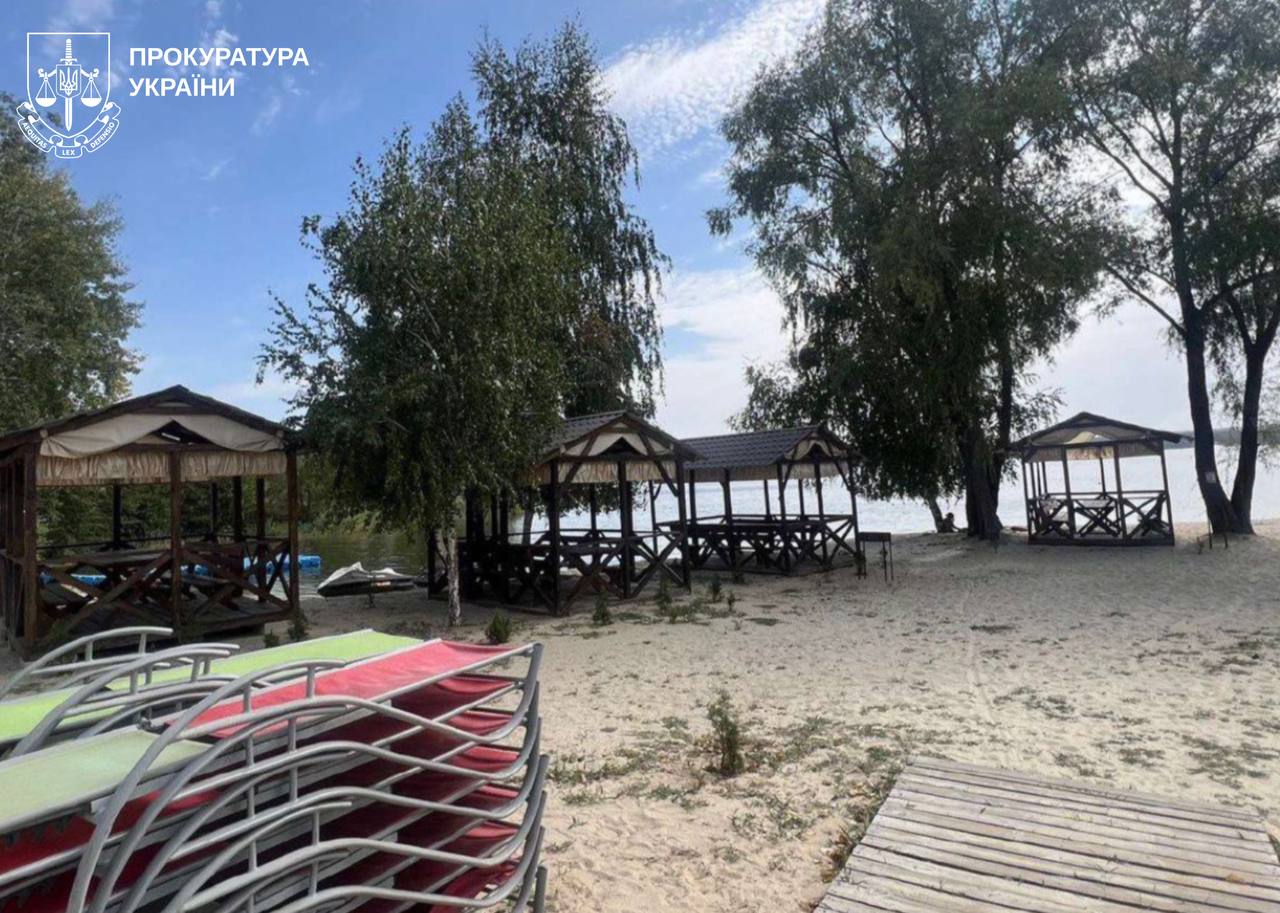 Пляж безлюдовка