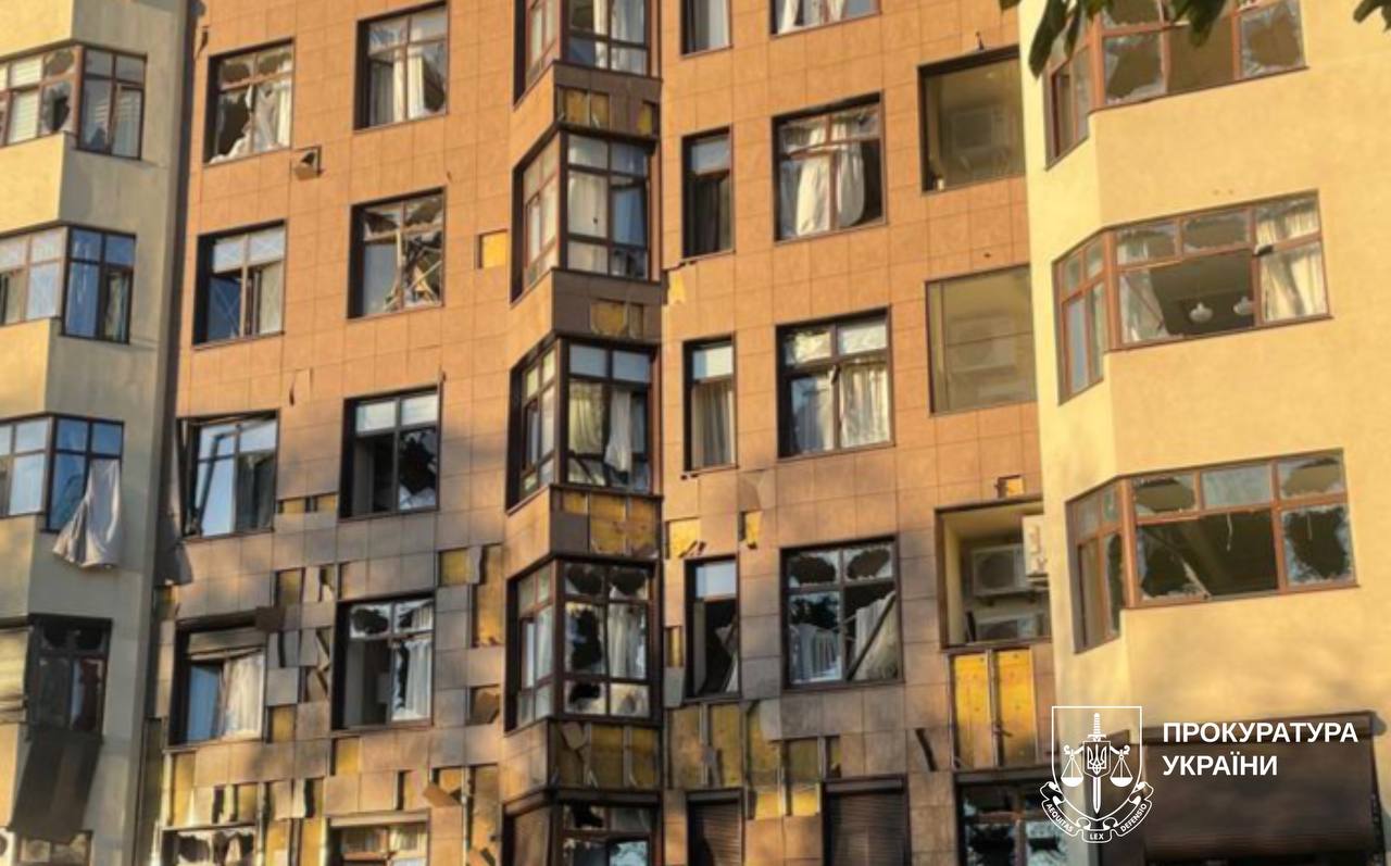 Обстрел ЖК фаворит