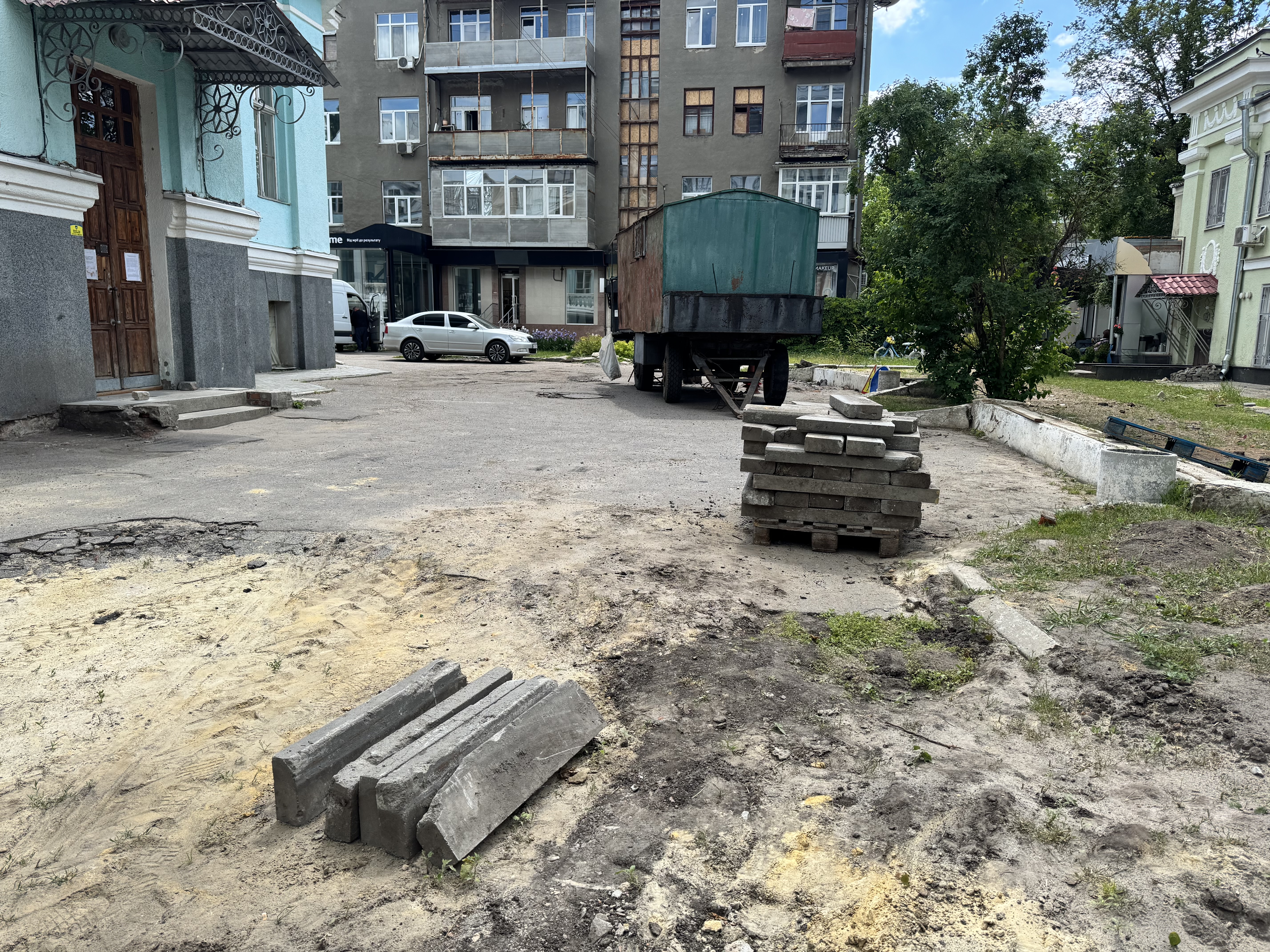 Фото