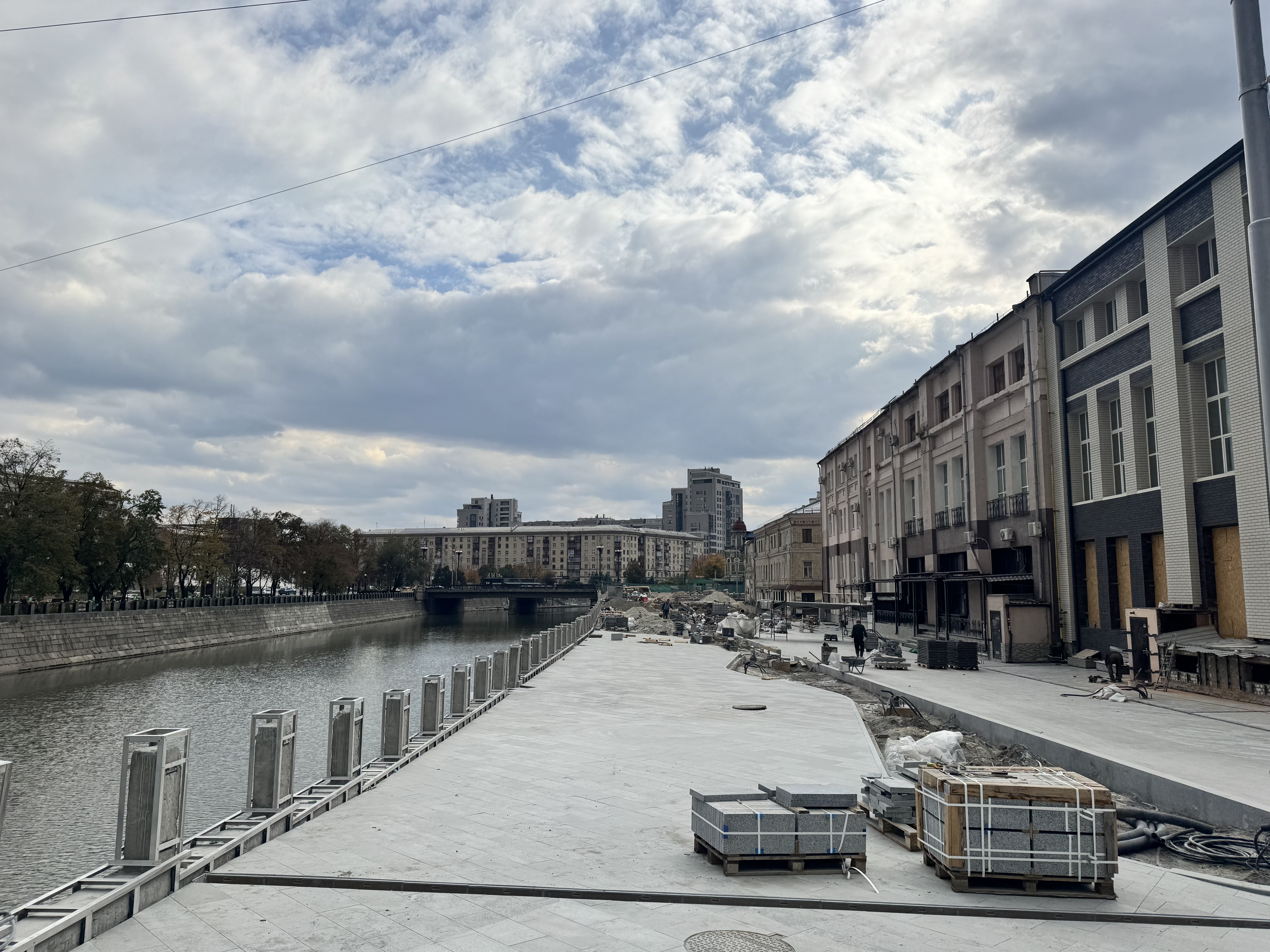 Реконструкція Лопанська набережна