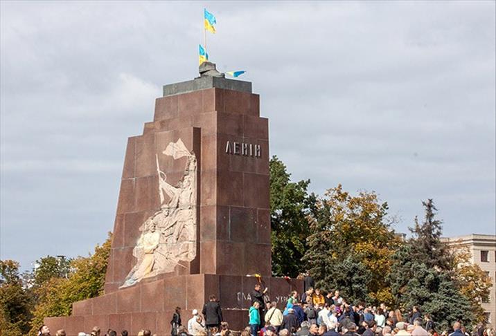 снос памятника ленину