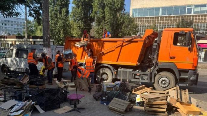 Демонтаж МАФів