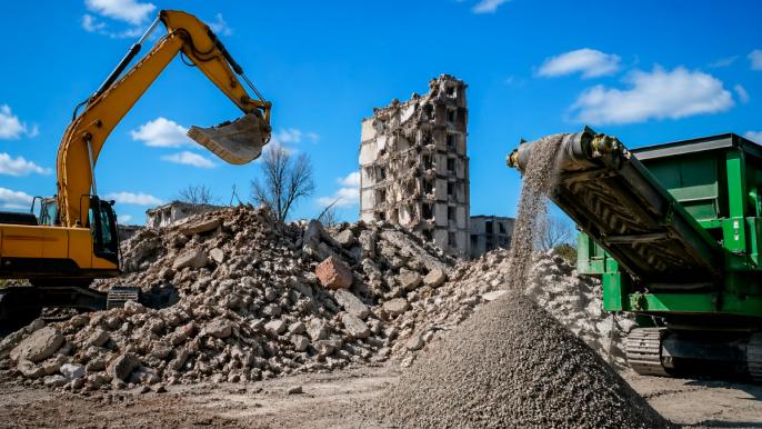 Україна та Японія готують новий етап співпраці у сфері управління відходами від руйнувань