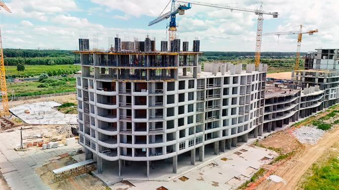 У новій черзі ЖК «Синергія Сіті» розпочали встановлення енергоефективних вікон Rehau
