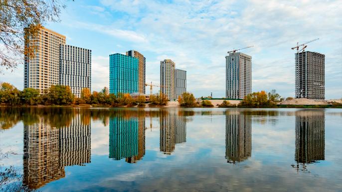 ЖК H2O у жовтні: будинок №2 наближається до завершення, у будинку №3 триває фасадне оздоблення