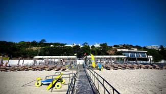 Інклюзивний пляж в Одесі