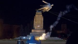 снос памятника ленину