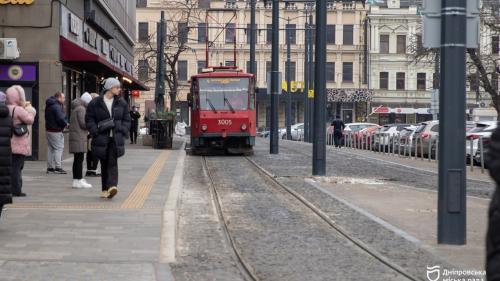 В Днепре обновили трамвайные пути
