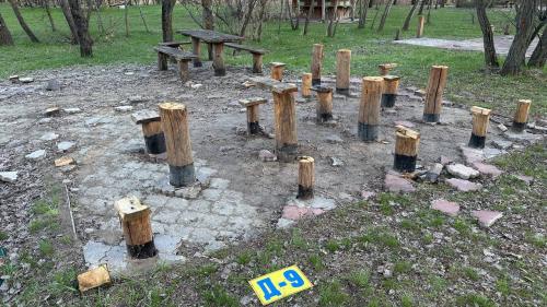 В Журавлёвском гидропарке убирают  старые беседки